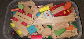 gumtree wooden train set